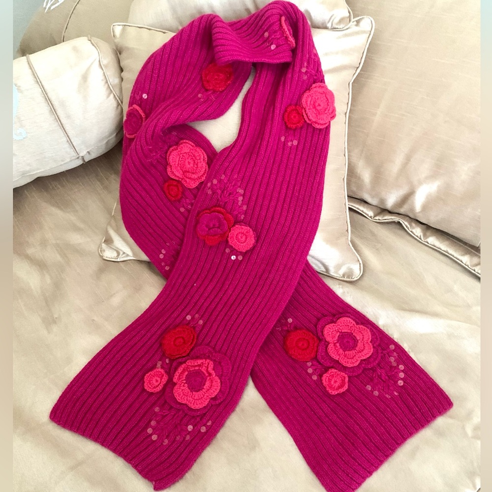 Crocheted Flowers Roses Ruby Pink Knit Scarf